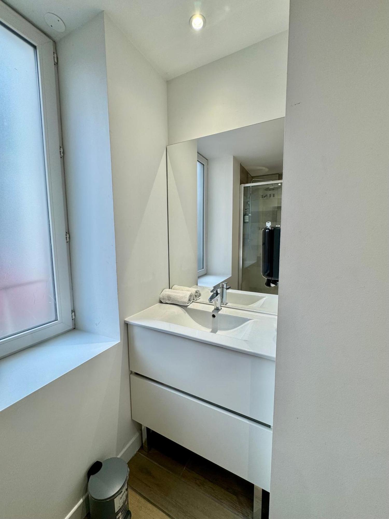 Tour D'Auvergne - Appartements En Plein Centre Ville, Proche De La Cathedrale Et De La Place De Jaude Клермон-Феран Екстериор снимка