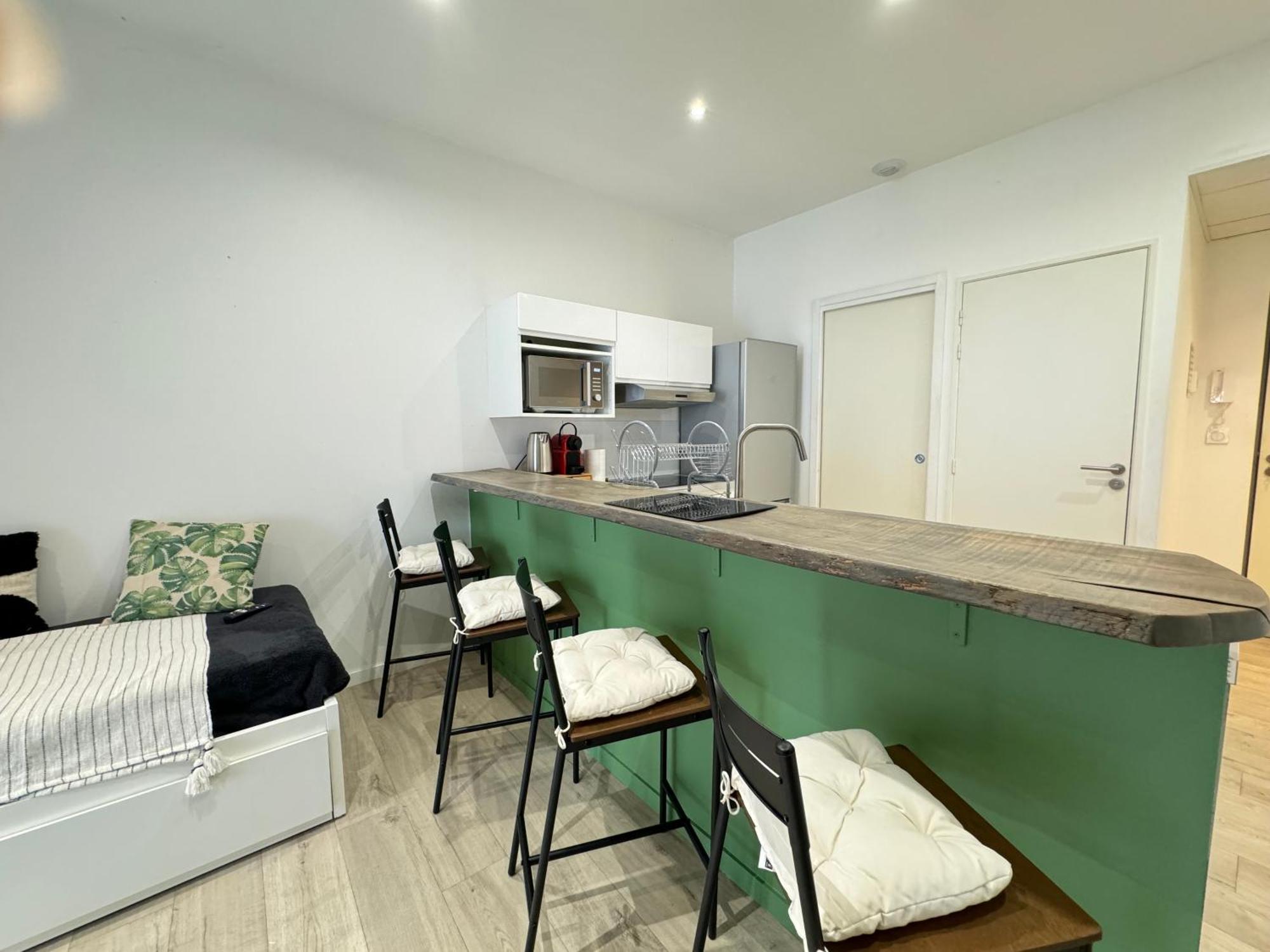 Tour D'Auvergne - Appartements En Plein Centre Ville, Proche De La Cathedrale Et De La Place De Jaude Клермон-Феран Екстериор снимка