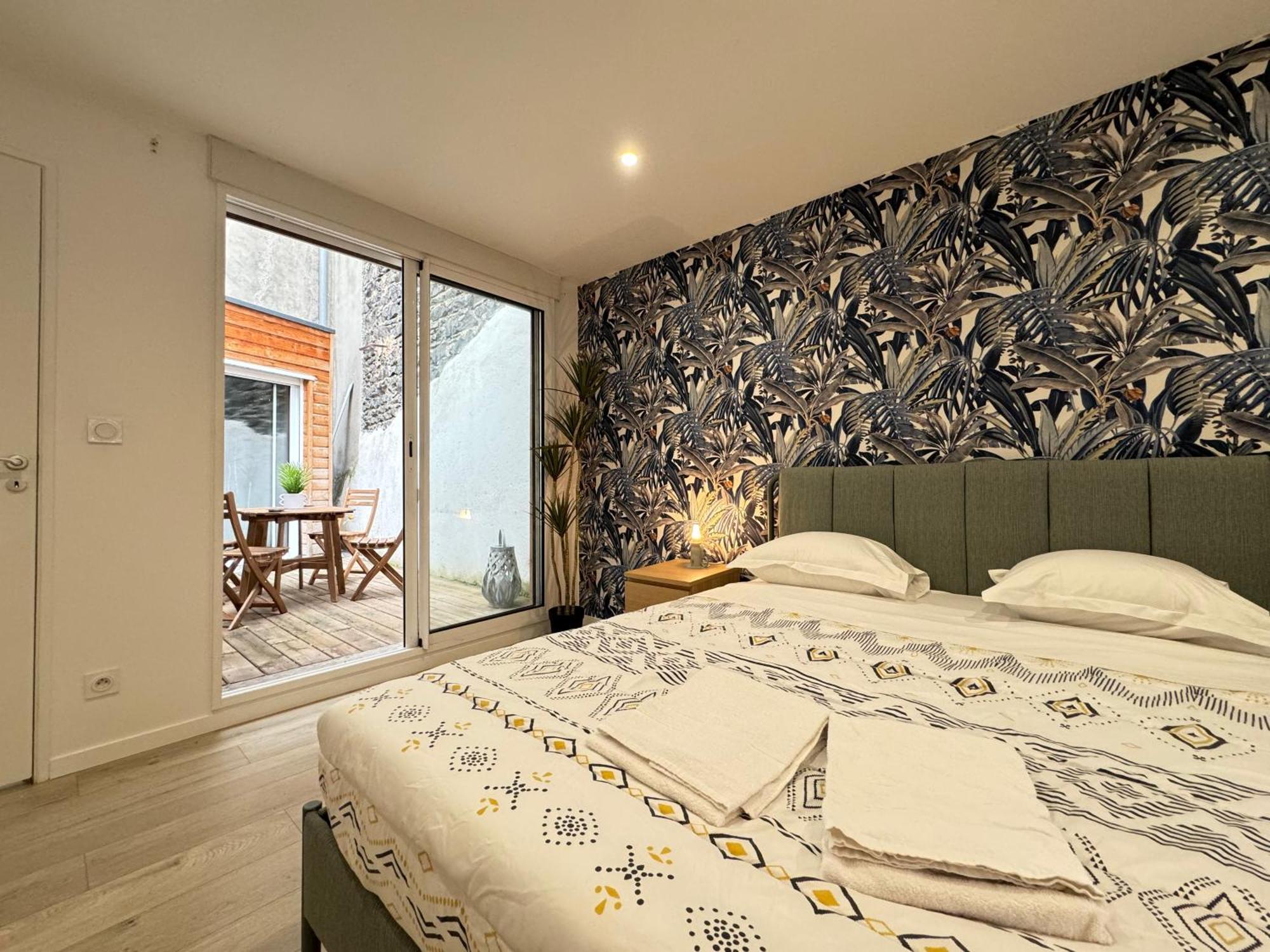 Tour D'Auvergne - Appartements En Plein Centre Ville, Proche De La Cathedrale Et De La Place De Jaude Клермон-Феран Екстериор снимка