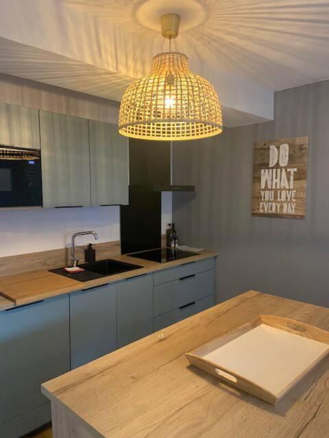 Tour D'Auvergne - Appartements En Plein Centre Ville, Proche De La Cathedrale Et De La Place De Jaude Клермон-Феран Екстериор снимка
