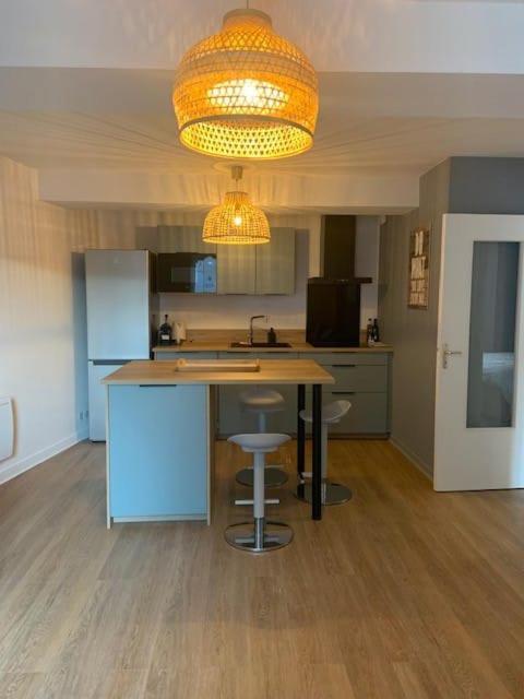 Tour D'Auvergne - Appartements En Plein Centre Ville, Proche De La Cathedrale Et De La Place De Jaude Клермон-Феран Екстериор снимка