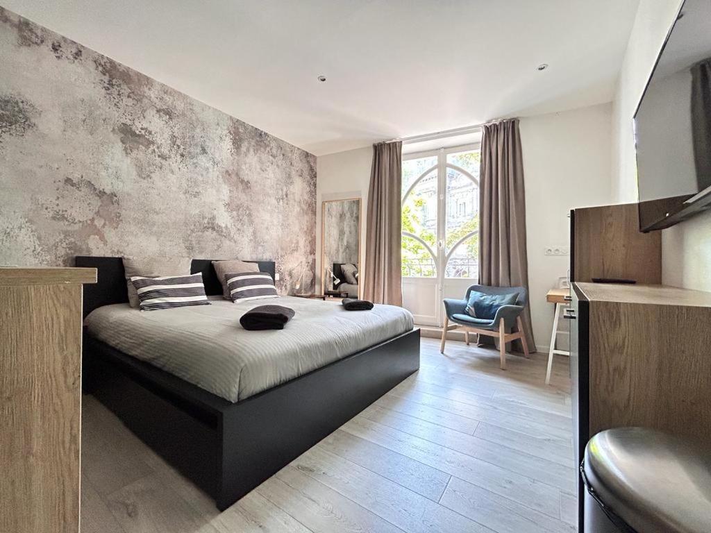 Tour D'Auvergne - Appartements En Plein Centre Ville, Proche De La Cathedrale Et De La Place De Jaude Клермон-Феран Екстериор снимка