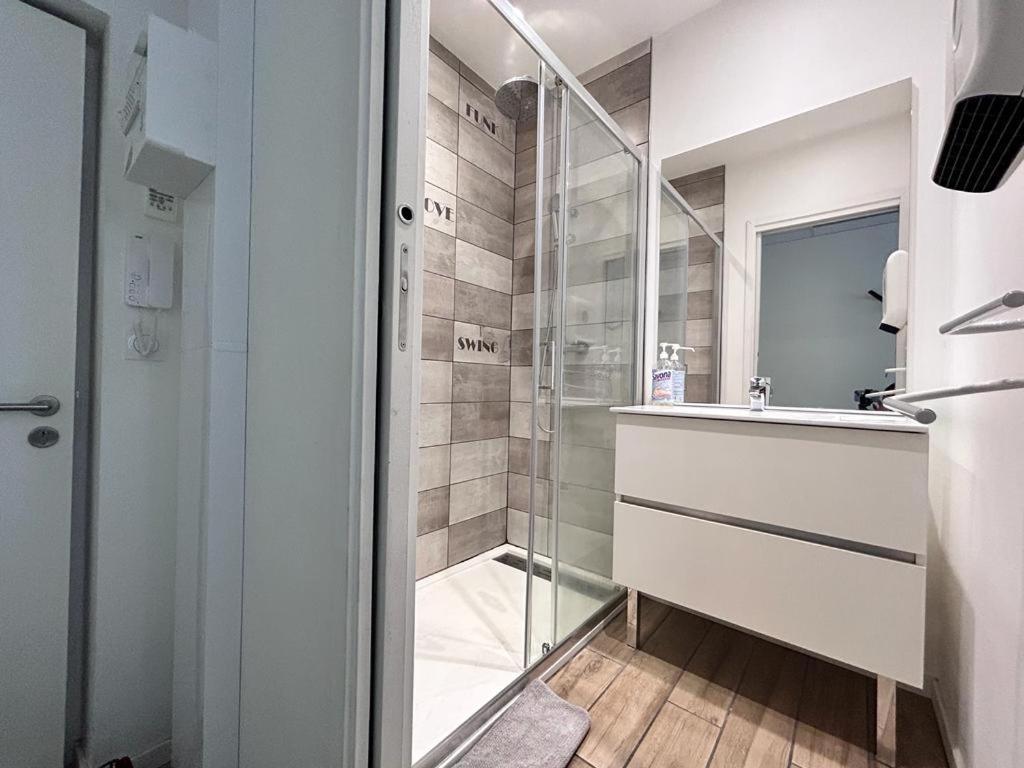 Tour D'Auvergne - Appartements En Plein Centre Ville, Proche De La Cathedrale Et De La Place De Jaude Клермон-Феран Екстериор снимка