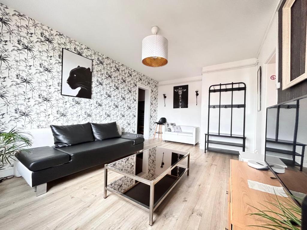 Tour D'Auvergne - Appartements En Plein Centre Ville, Proche De La Cathedrale Et De La Place De Jaude Клермон-Феран Екстериор снимка