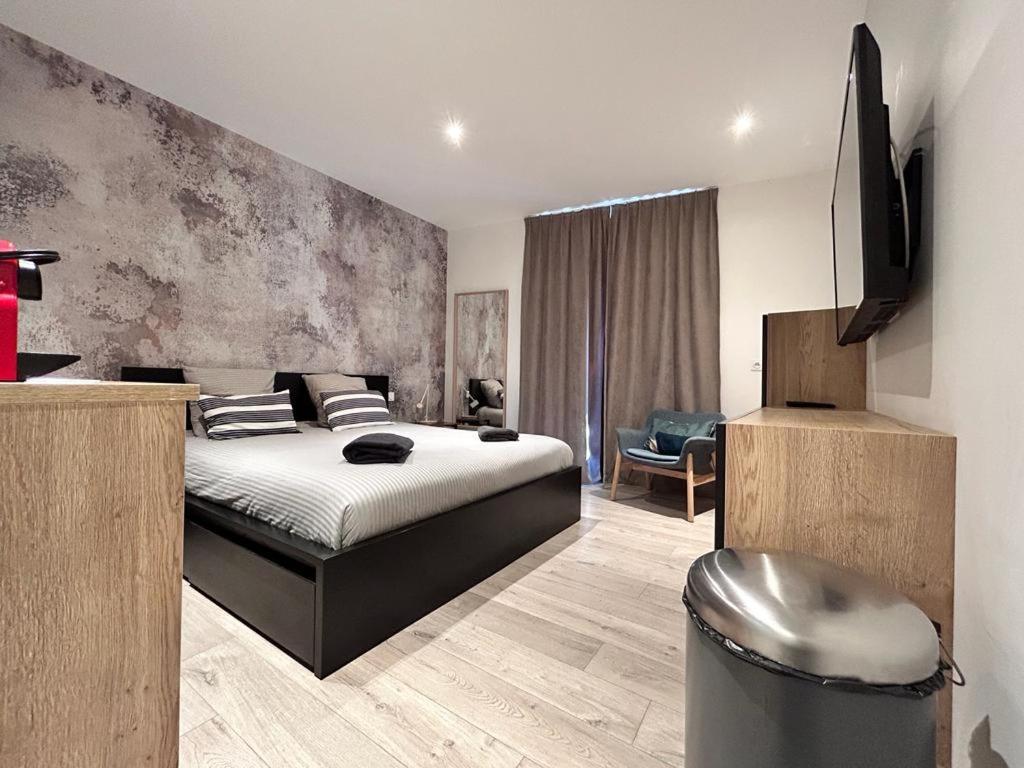 Tour D'Auvergne - Appartements En Plein Centre Ville, Proche De La Cathedrale Et De La Place De Jaude Клермон-Феран Екстериор снимка